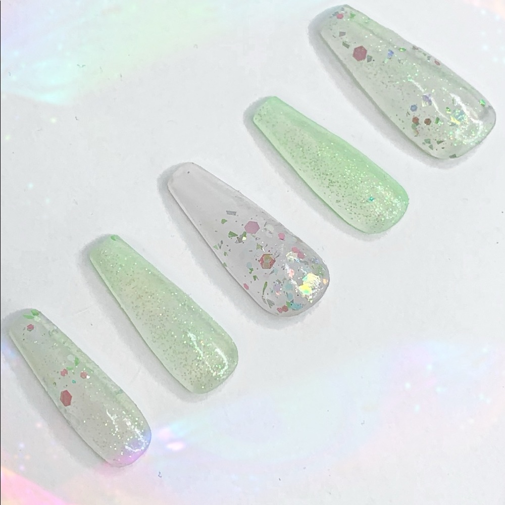Luna Press On nail set